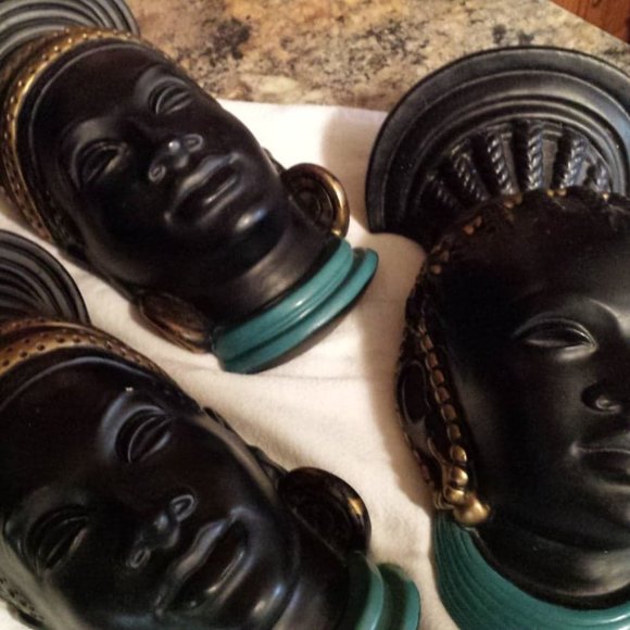 Beautiful vintage Chalkware African Ladies made in Canada by Devonware - Picture 1 of 7